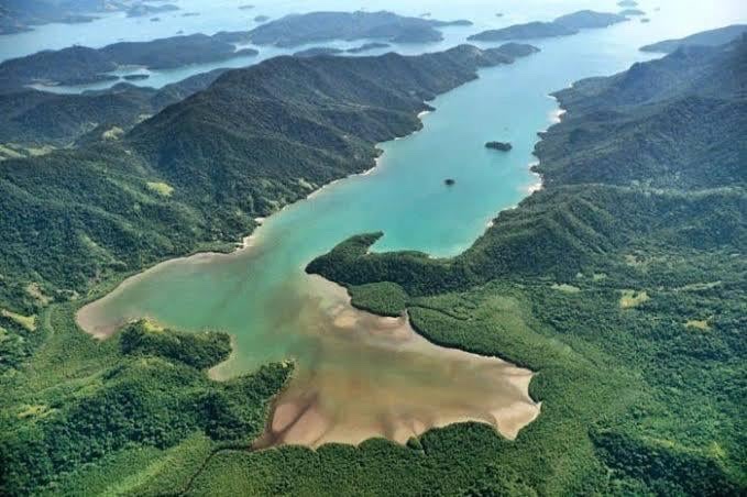 Saco do Mamanguá fjord view